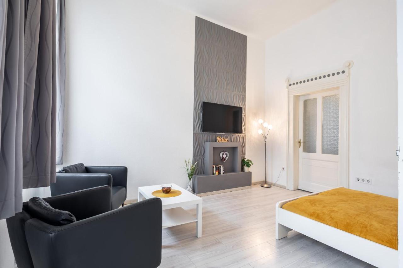 New, High Quality Apartment In The City Center Budapest Bagian luar foto
